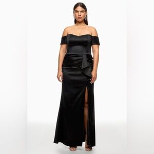 Dress the Population Black Off-Shoulder Gown